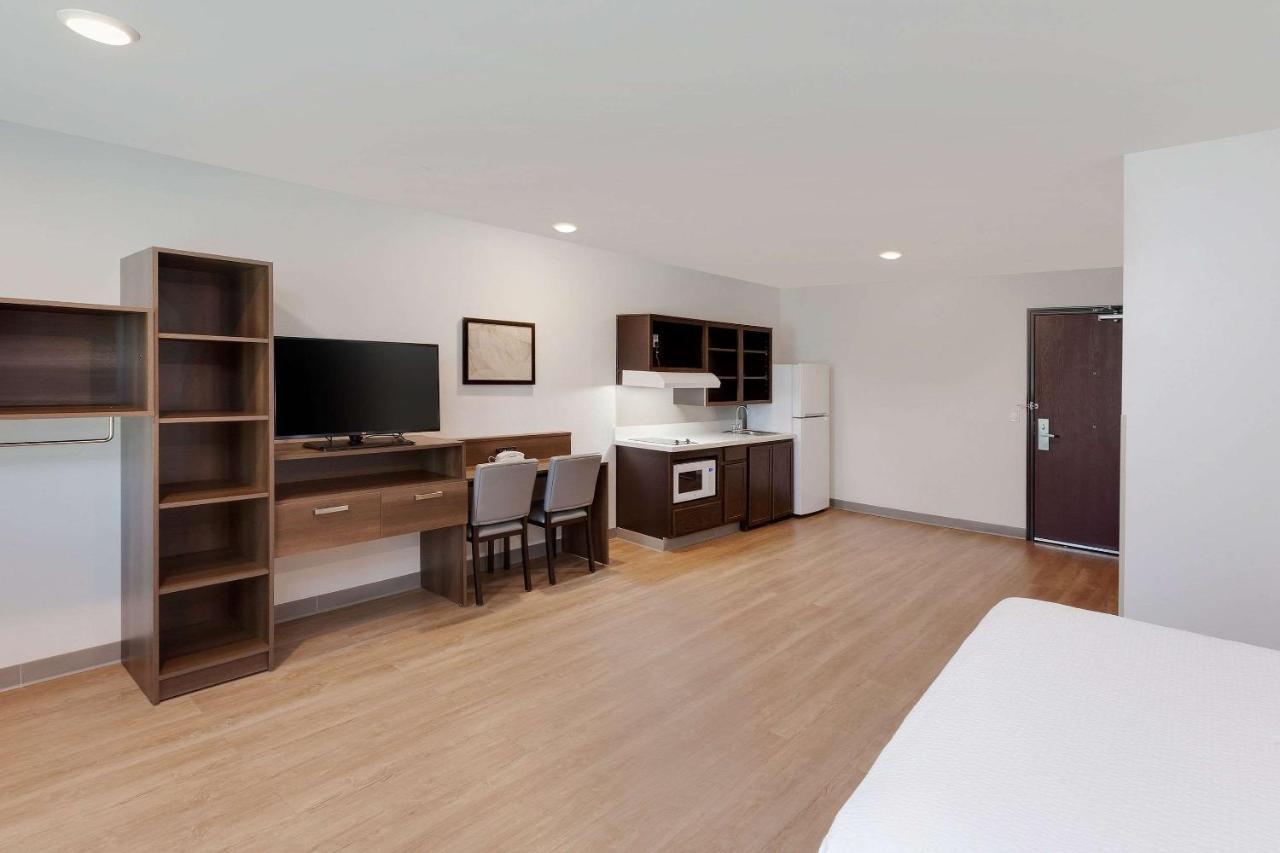 Woodspring Suites Bakersfield East Eksteriør bilde