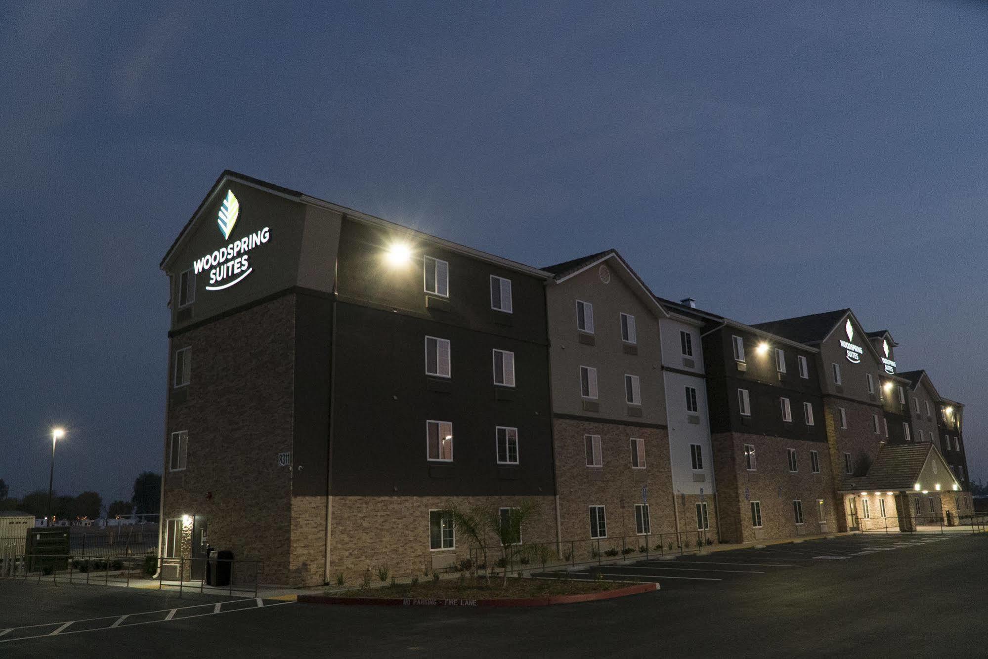 Woodspring Suites Bakersfield East Eksteriør bilde