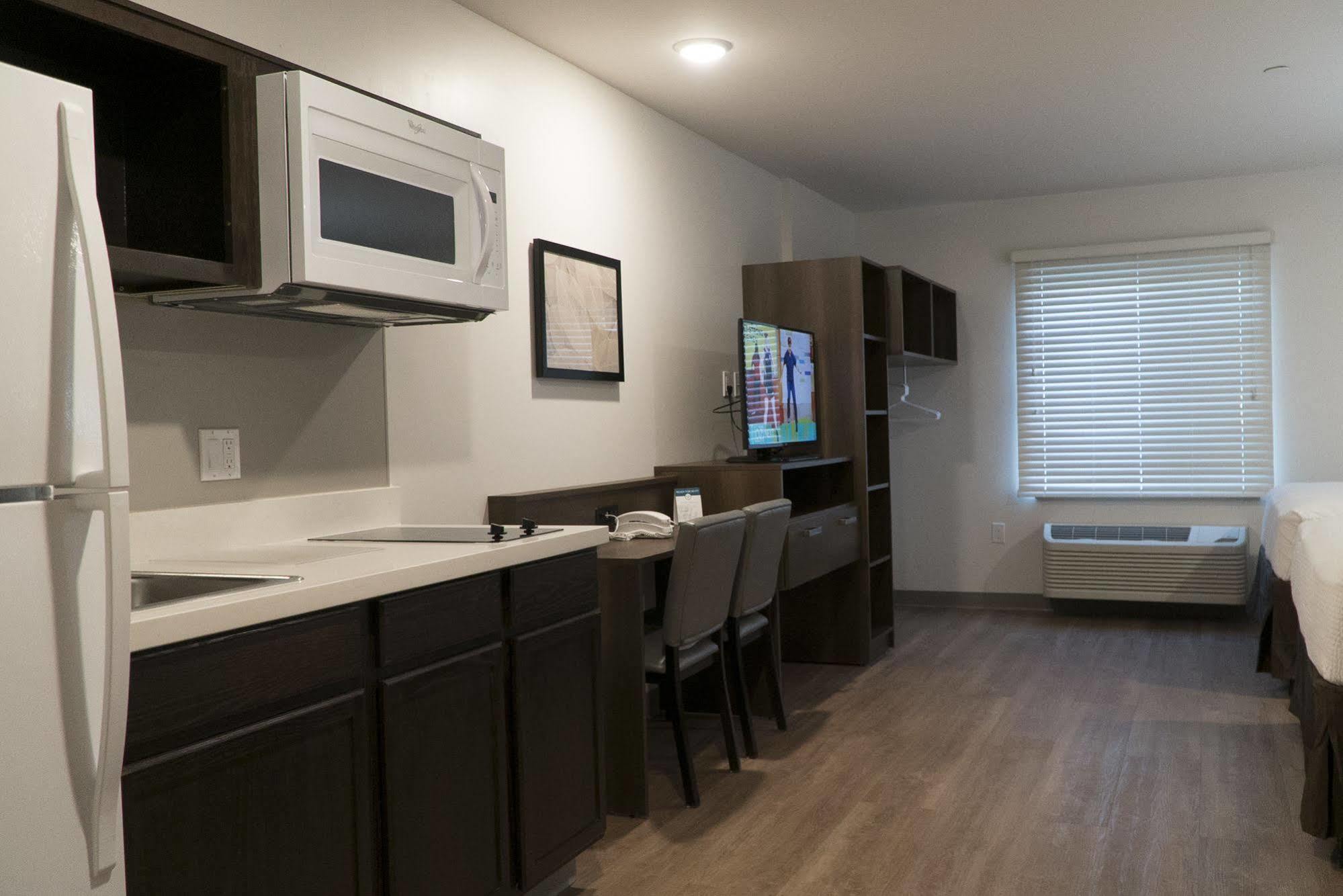 Woodspring Suites Bakersfield East Eksteriør bilde