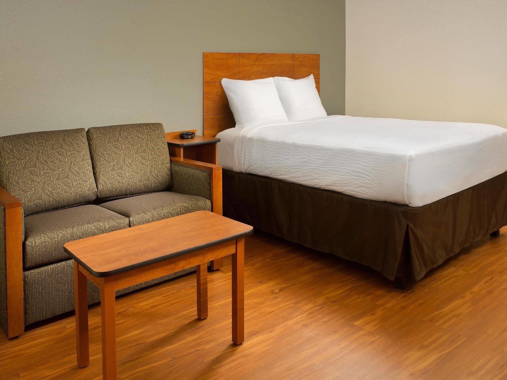 Woodspring Suites Bakersfield East Eksteriør bilde