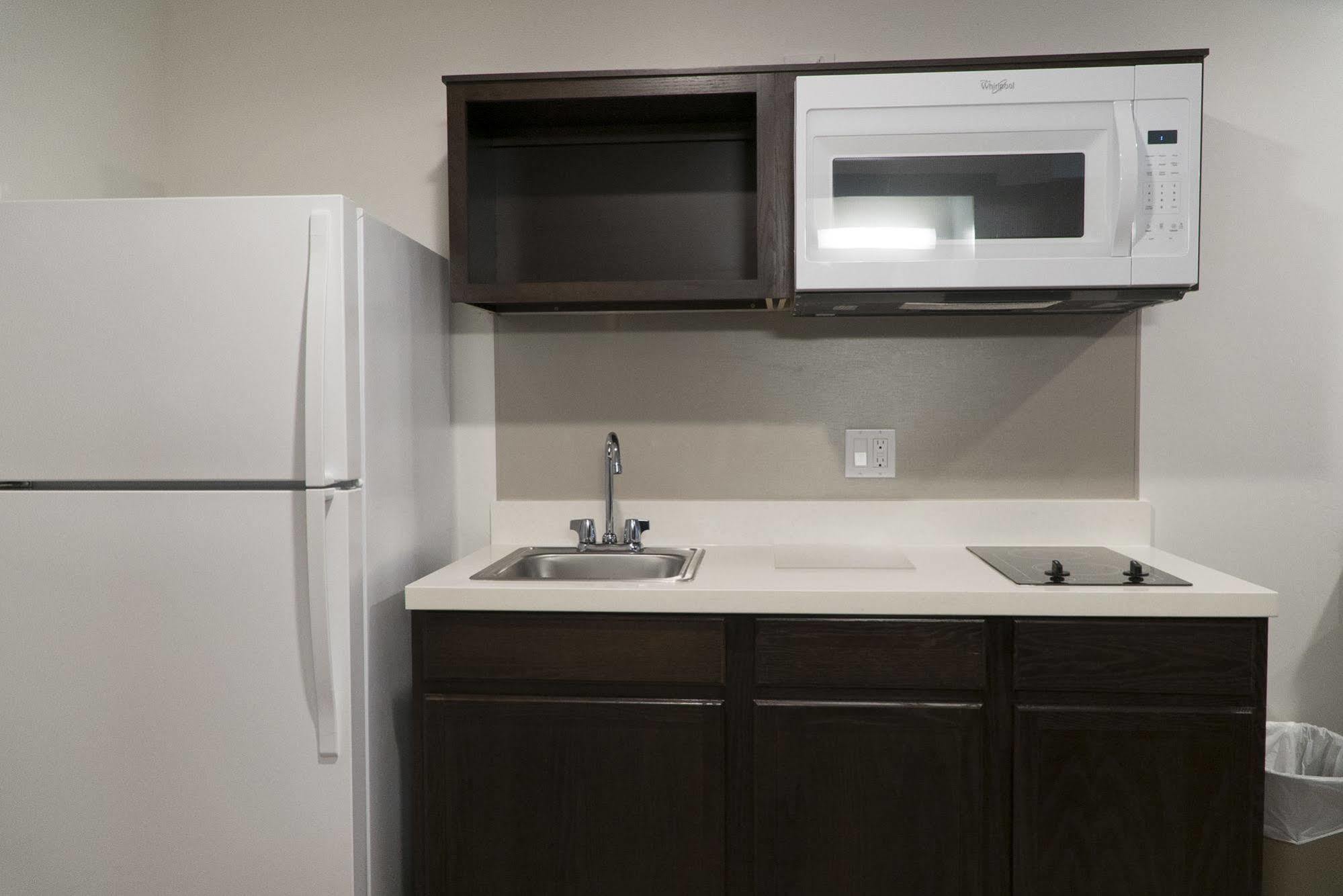 Woodspring Suites Bakersfield East Eksteriør bilde